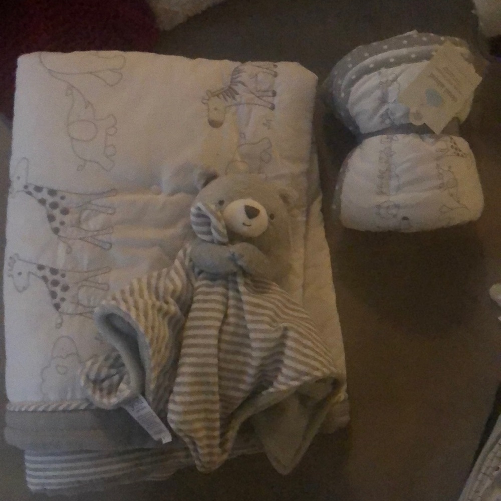 Goose island lovey quilt and jersey blanket NWT